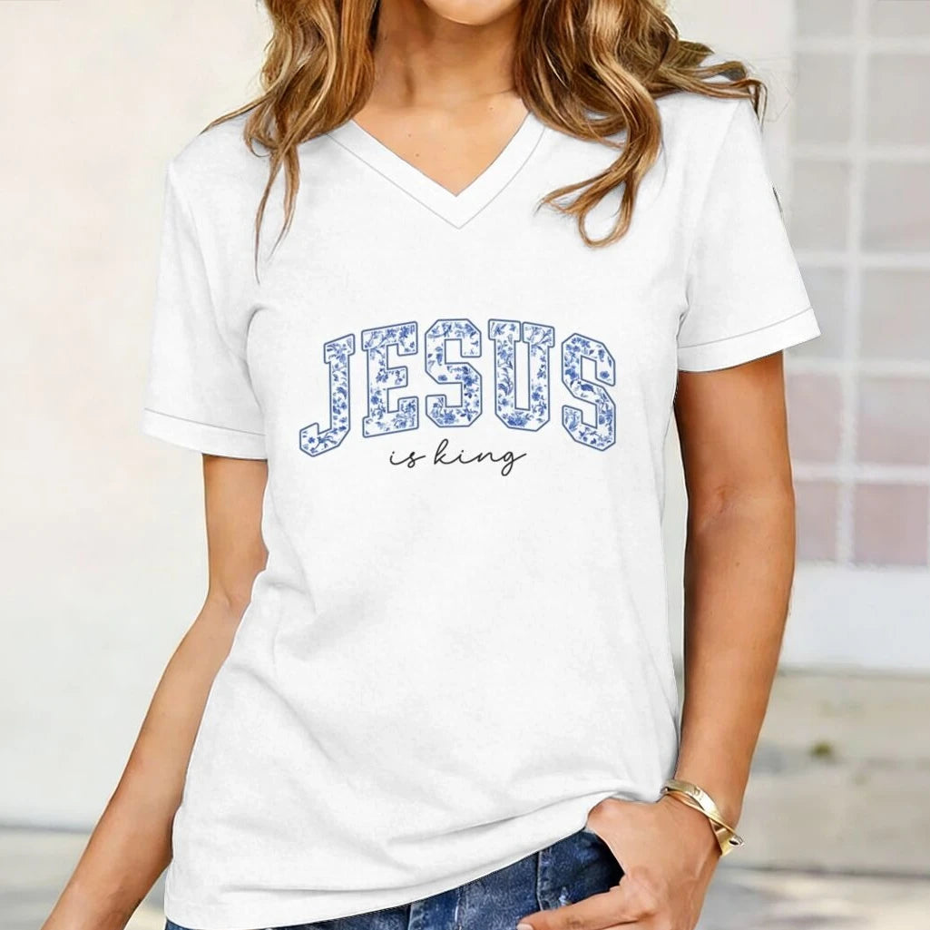 Jesus Is King Floral Graphic T Shirts Women Floral Print V Neck Daily Wear T-Shirt Women Christian Faith Tees Short Sleeve Tops