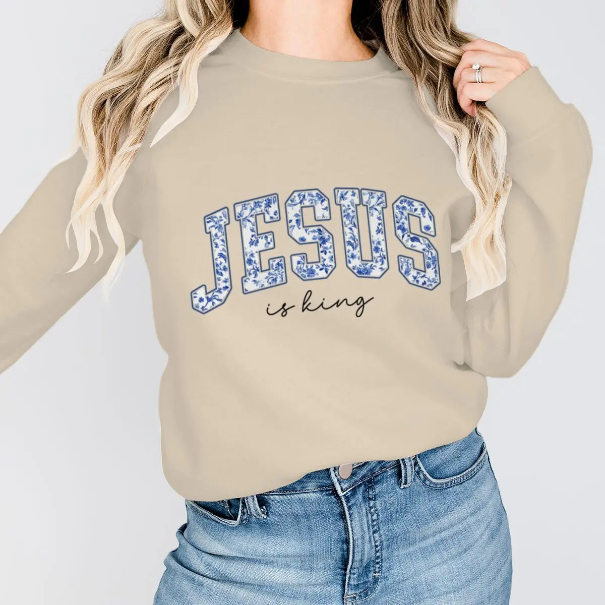 Christian Faith Long Sleeve Pullover Top Comfort Jesus Is King Sweatshirt Christians Blue Floral Jesus Design Women's Sweater